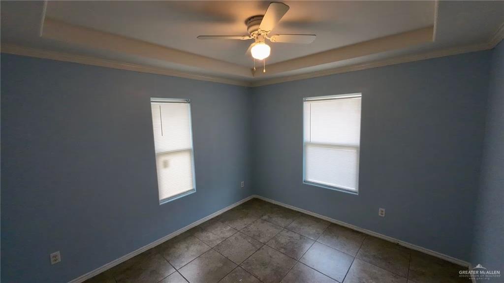 Photo 5 of 3048 Lucille Avenue