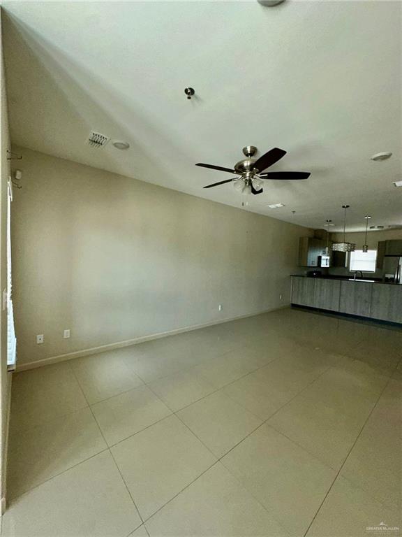 Photo 2 of 418 Newport Avenue #2