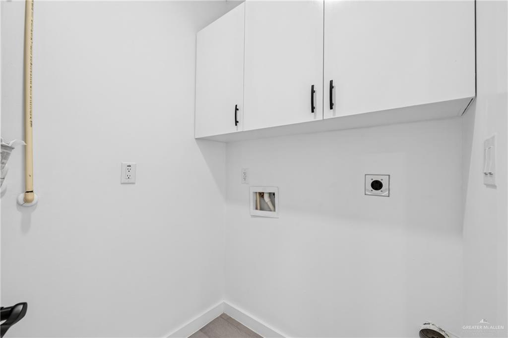 Photo 13 of 6315 Lancelot Drive