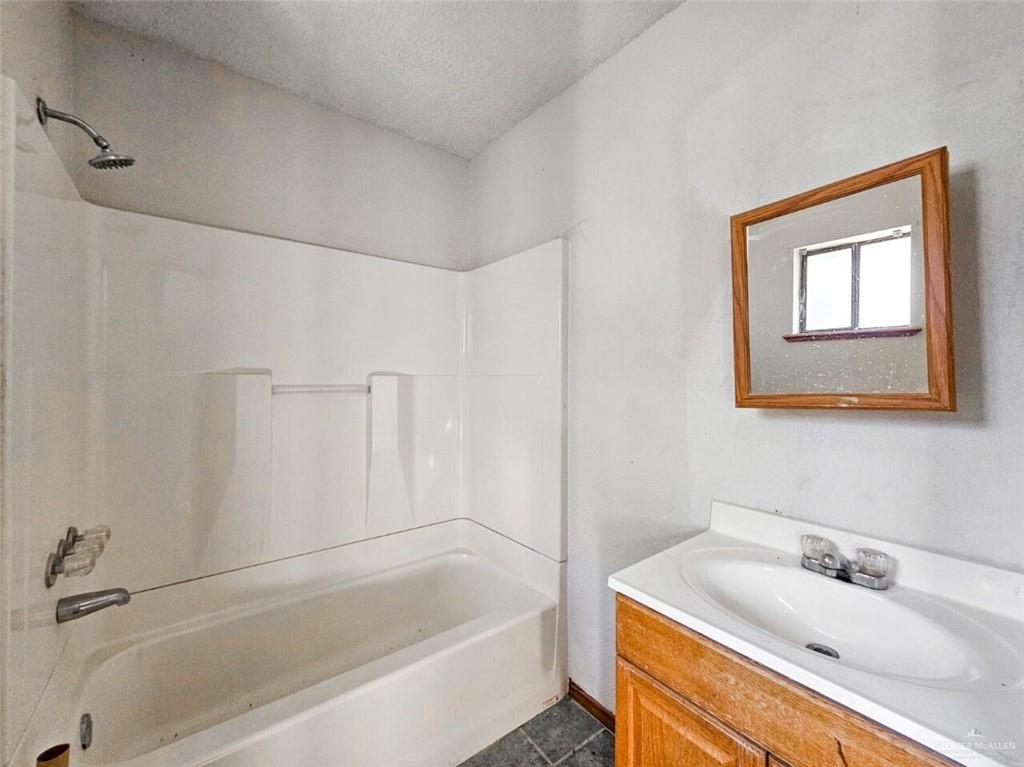 Photo 13 of 7706 Jasman Road