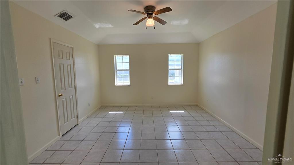 Photo 3 of 2130 Green Gate Circle