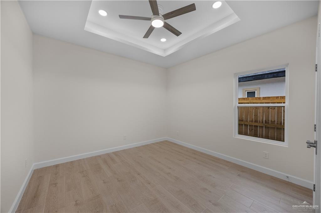 Photo 12 of 3701 Diamondhead Street