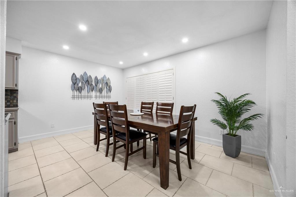 Photo 4 of 901 Dallas Avenue #6