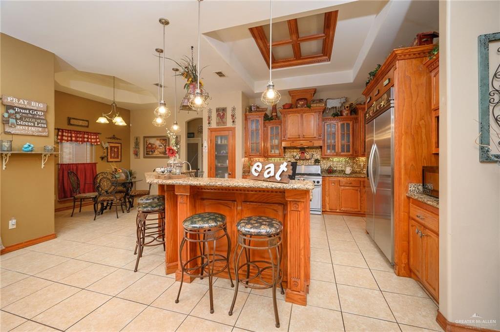 Photo 3 of 4403 Mesquite Avenue