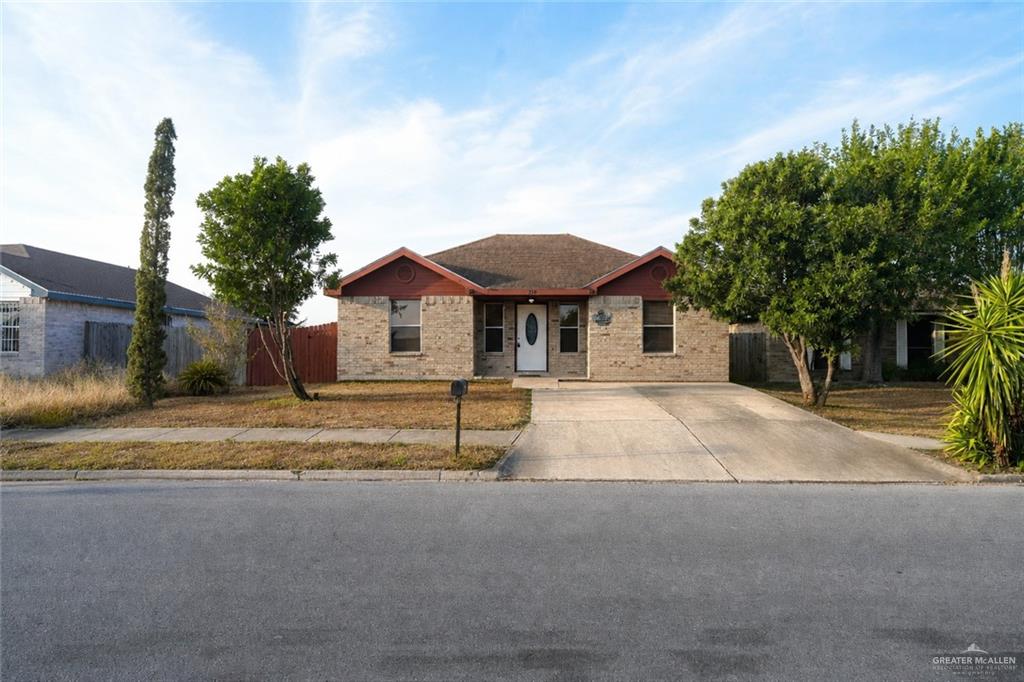 Photo 1 of 710 Rio Vista Avenue, Pharr