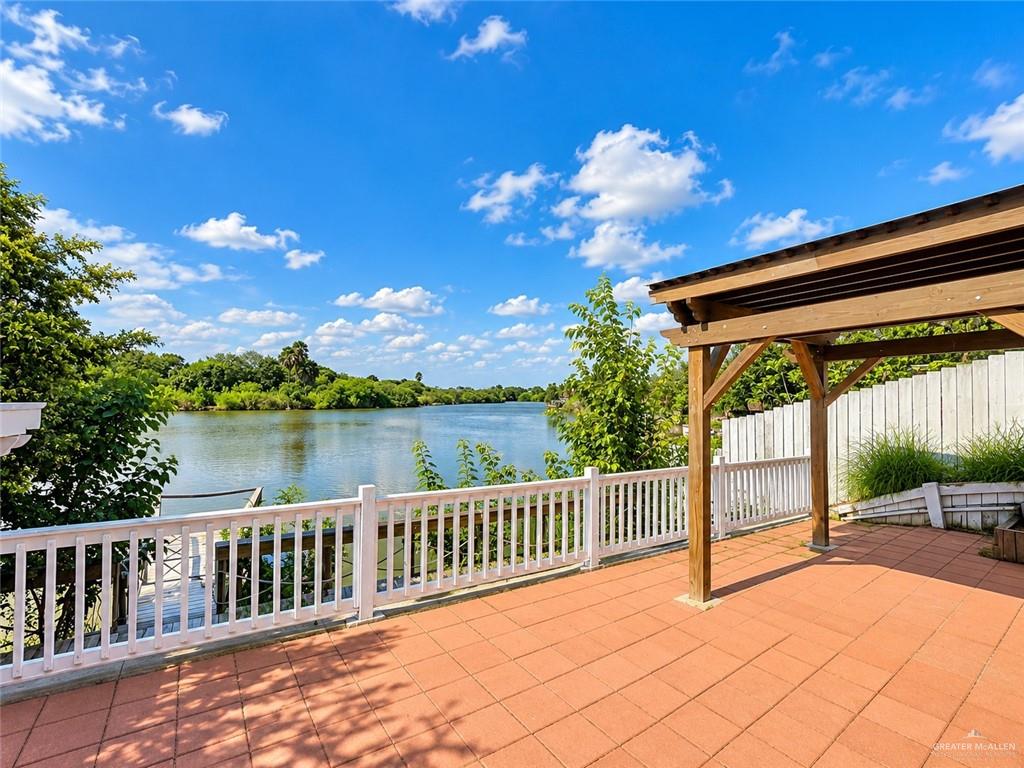 Photo 11 of 3072 Resaca Vista Drive