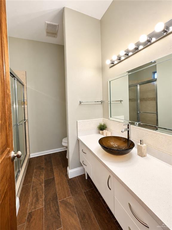 Photo 17 of 3072 Resaca Vista Drive