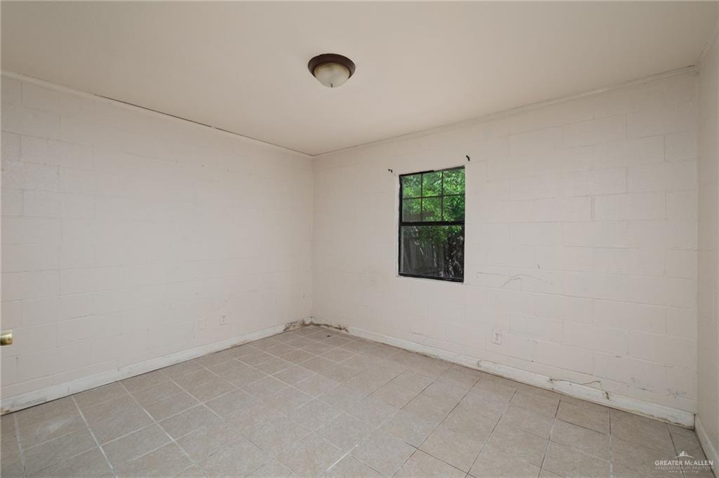 Photo 7 of 301 Elida Street