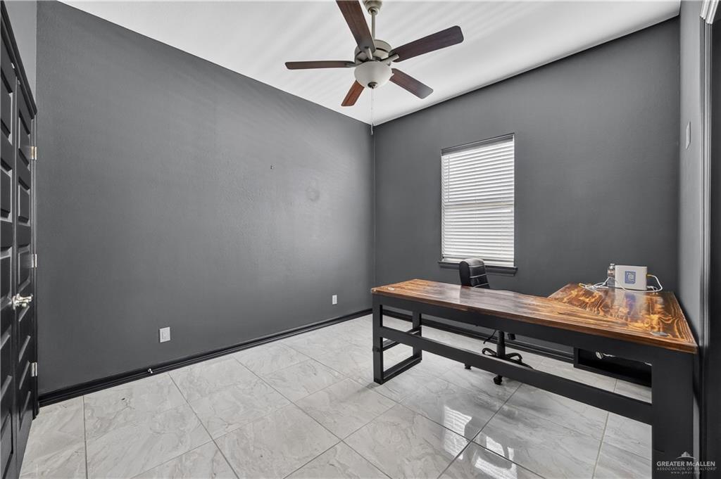 Photo 11 of 806 Seminole Avenue