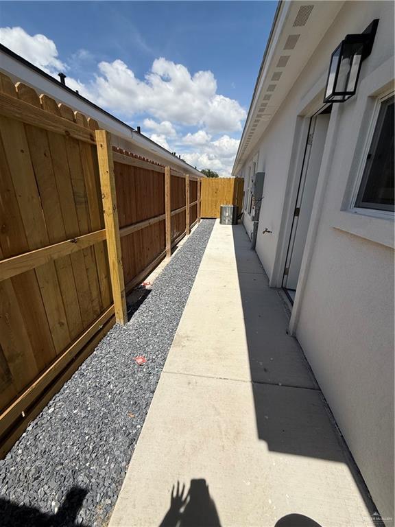 Photo 11 of 2113 Elsham Avenue #3