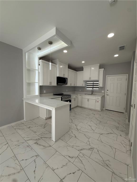 Photo 2 of 2113 Elsham Avenue #3
