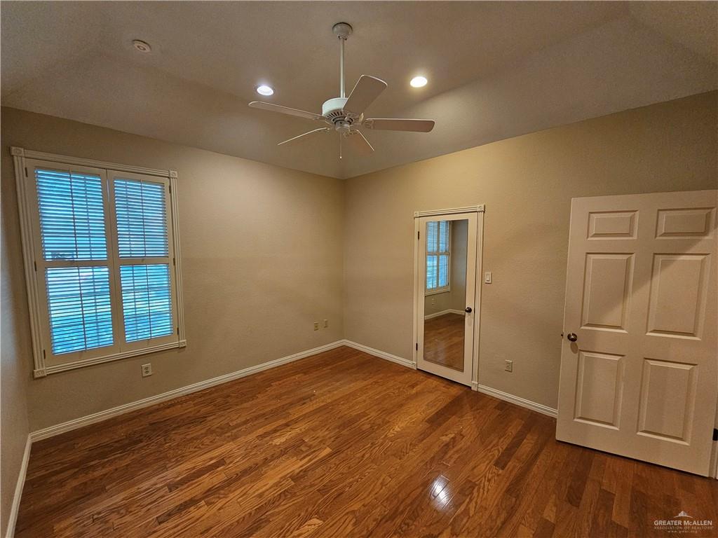 Photo 16 of 1225 Peking Street