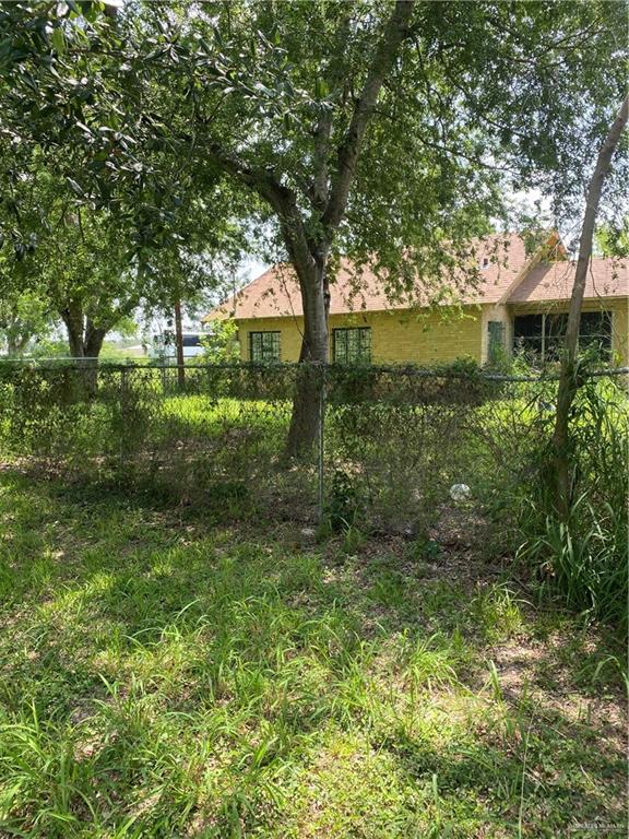 Photo 4 of 400 Houston Avenue