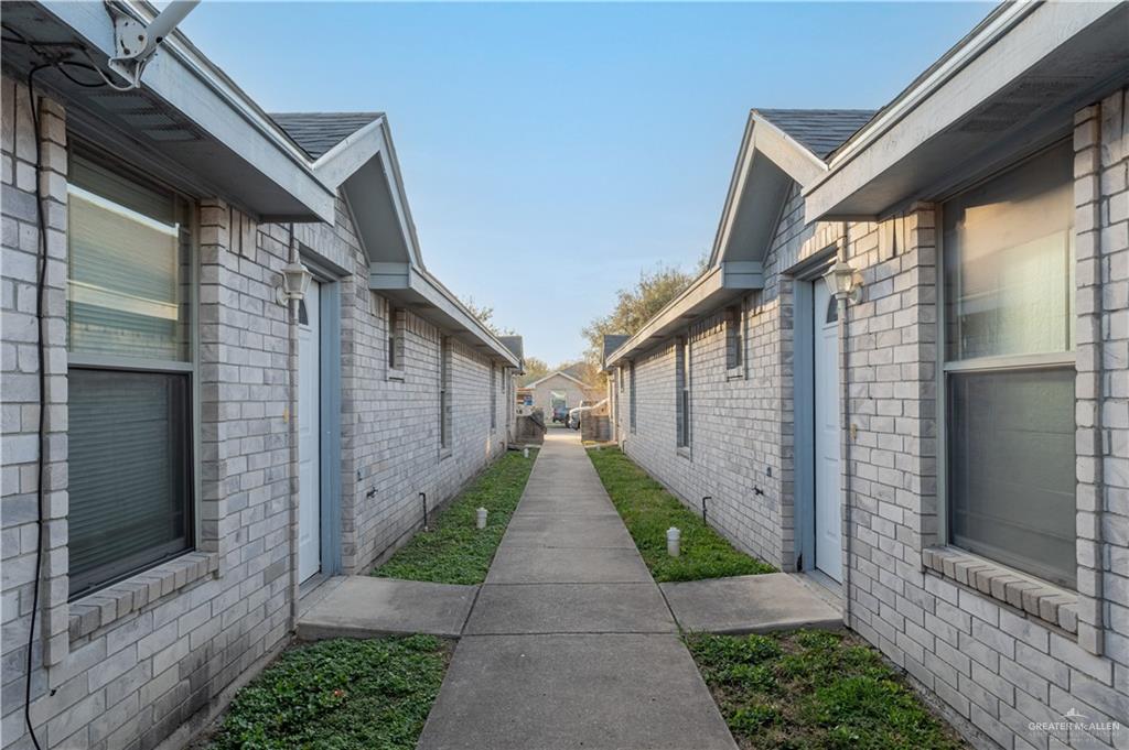 Photo 16 of 2216 Dahlia Street