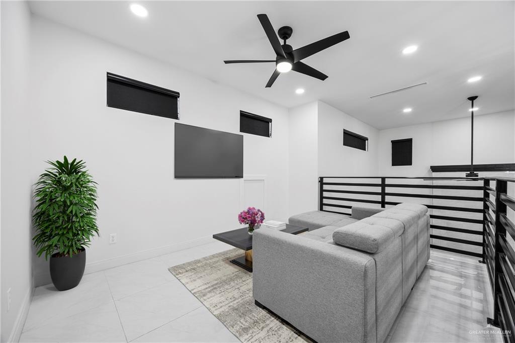Photo 21 of 1615 Lago Delton