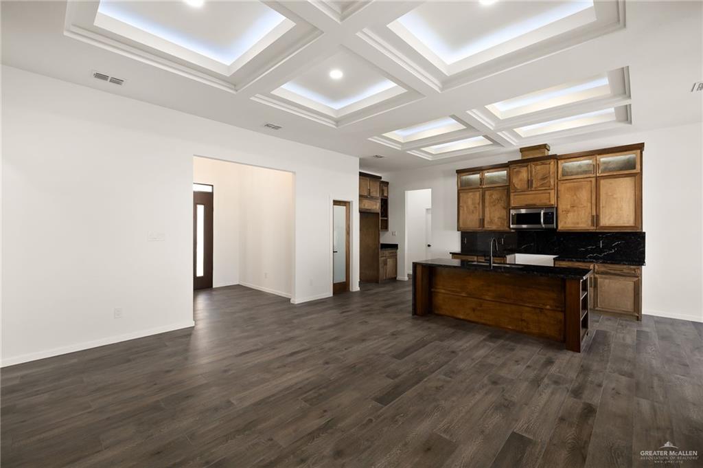 Photo 3 of 2910 Arboledas Drive
