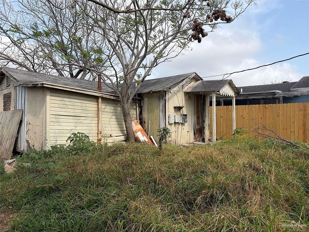 Photo 16 of 2613 Halsey Street