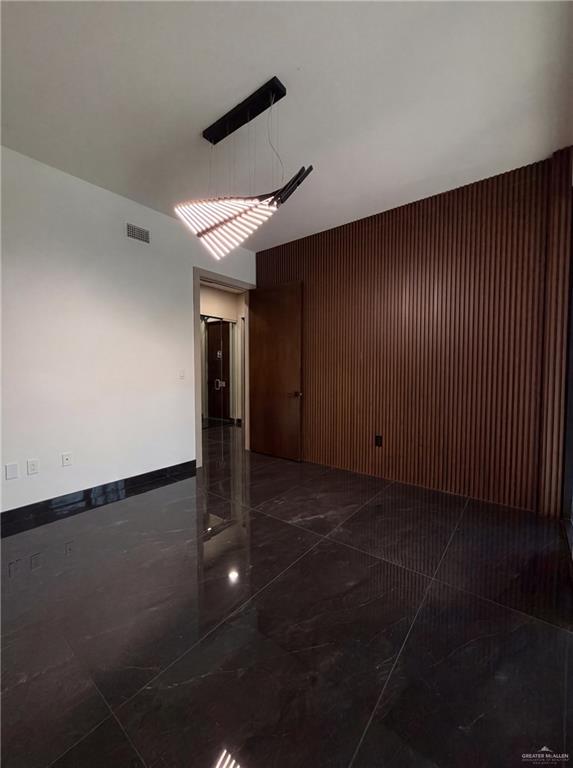 Photo 6 of 1720 Maple Avenue #5