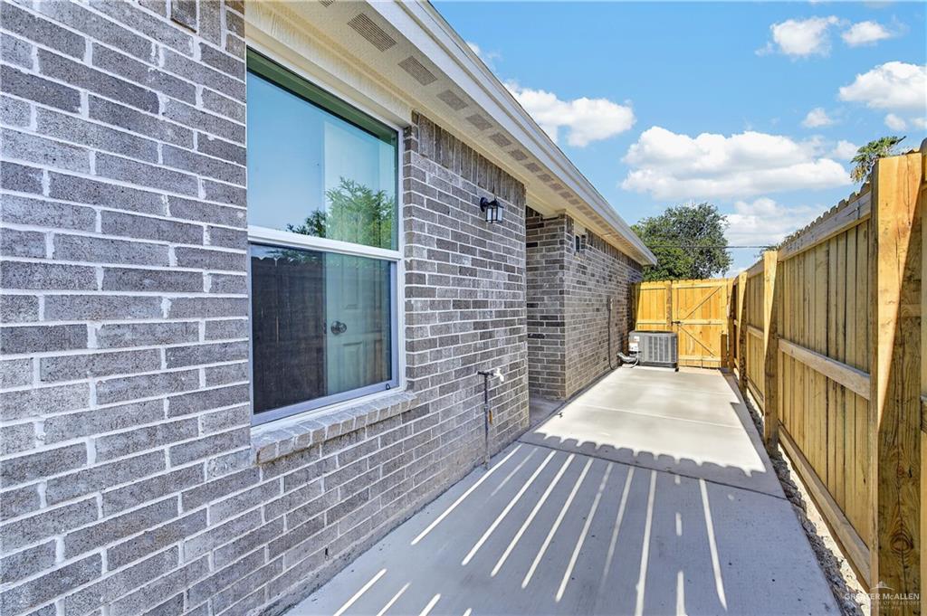 Photo 13 of 917 9th Street #A