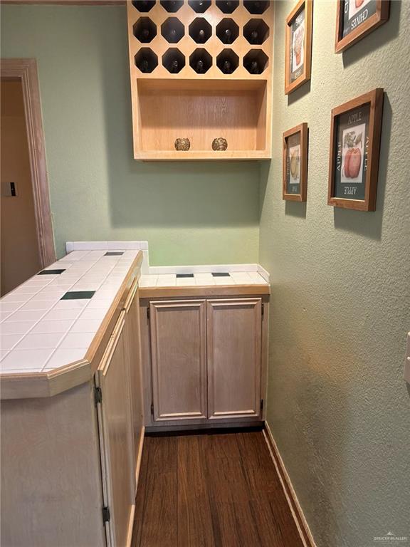 Photo 6 of 800 Colorado Court