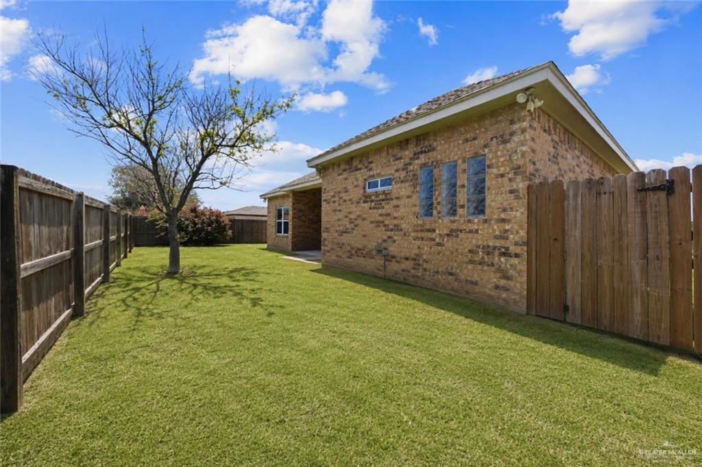 Photo 10 of 3720 Macquarie Drive