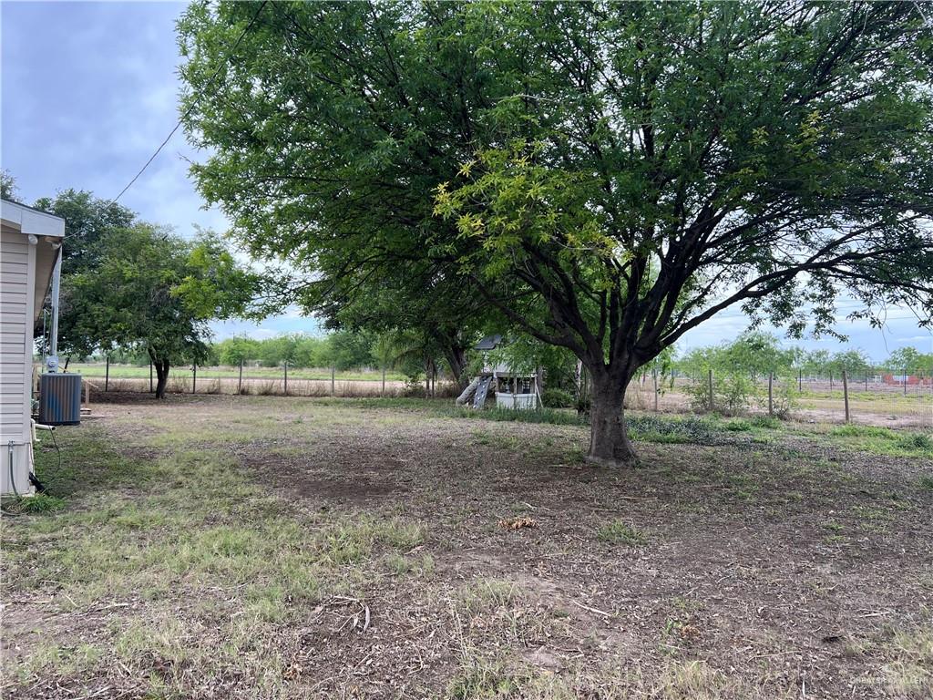 Photo 13 of 14735 Trosper Road