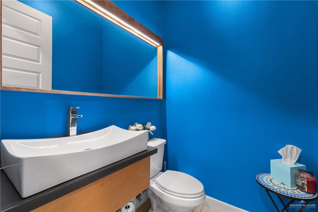 Photo 8 of 2904 18th Street