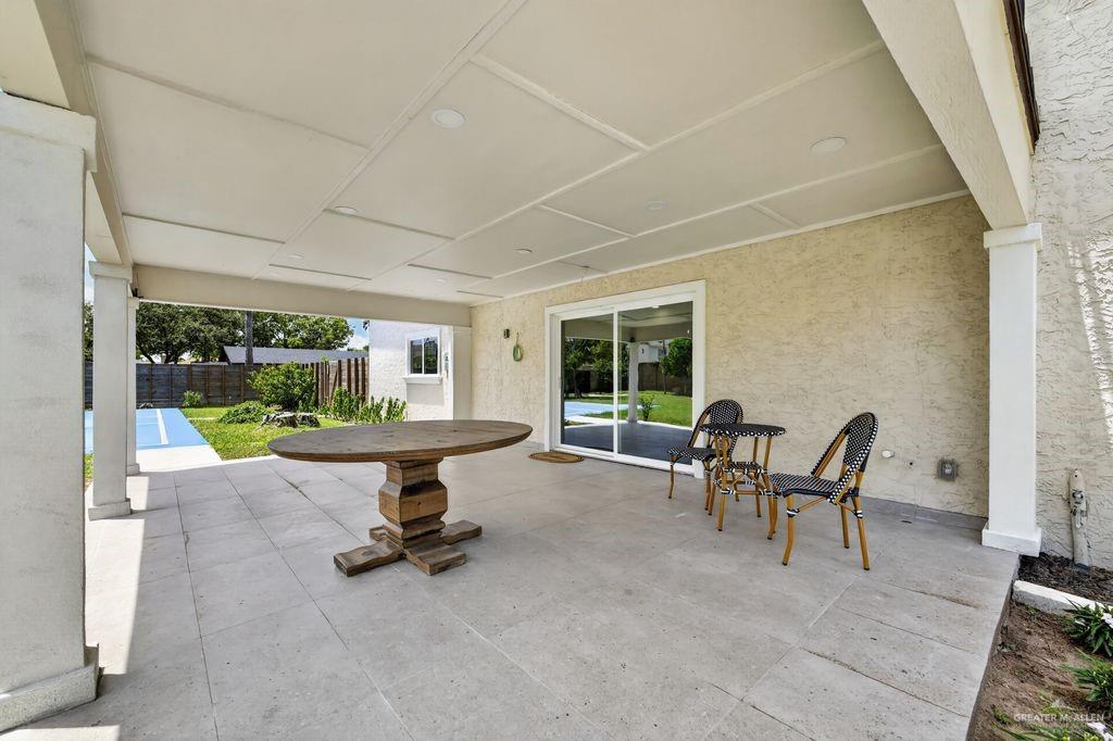 Photo 23 of 1624 Dulcinea Avenue