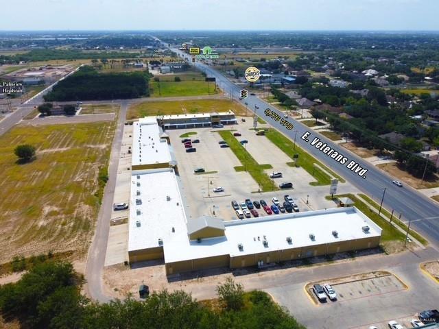 Photo 2 of 810 Veterans Boulevard #13