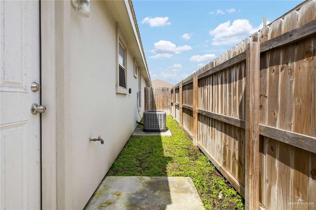 Photo 4 of 1404 Alta Vista Avenue #3
