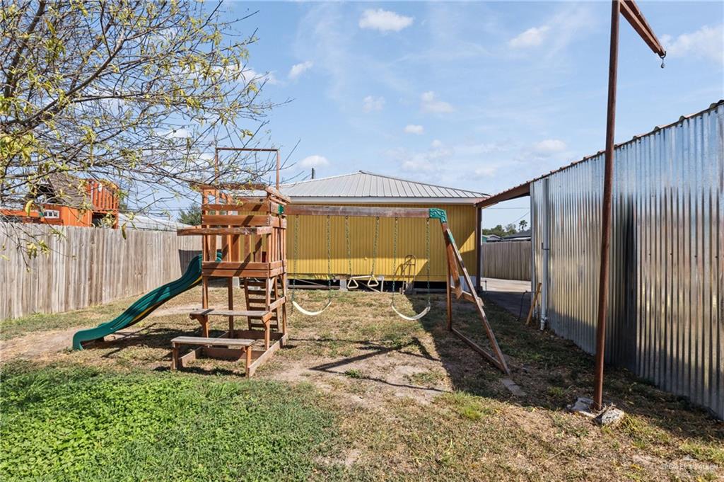 Photo 12 of 4206 Clemente Avenue