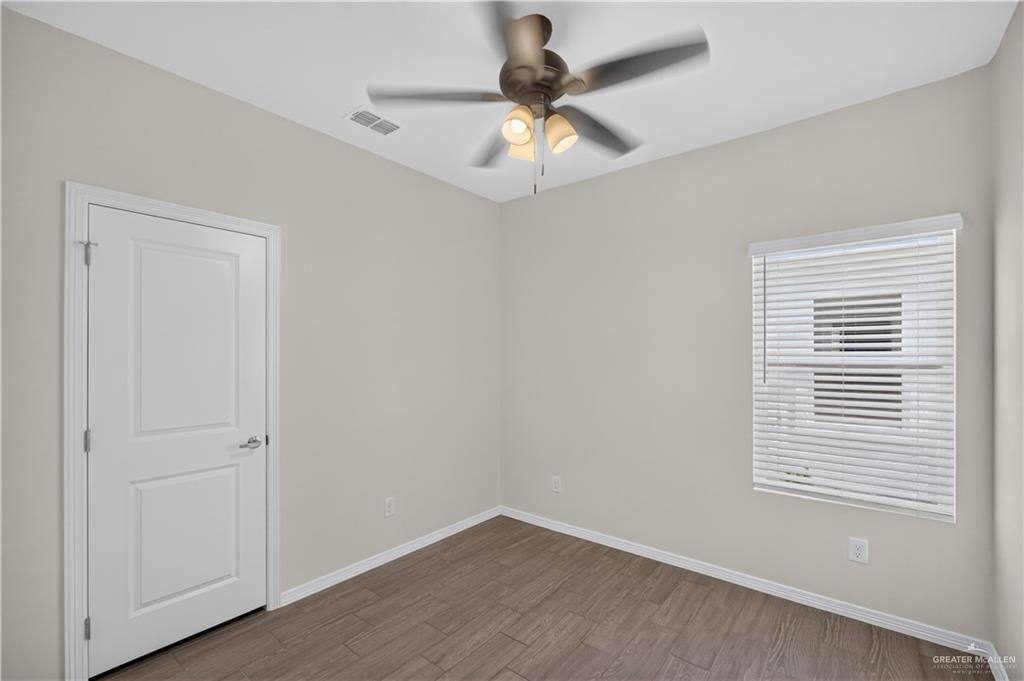 Photo 13 of 409 Alexandrite Avenue