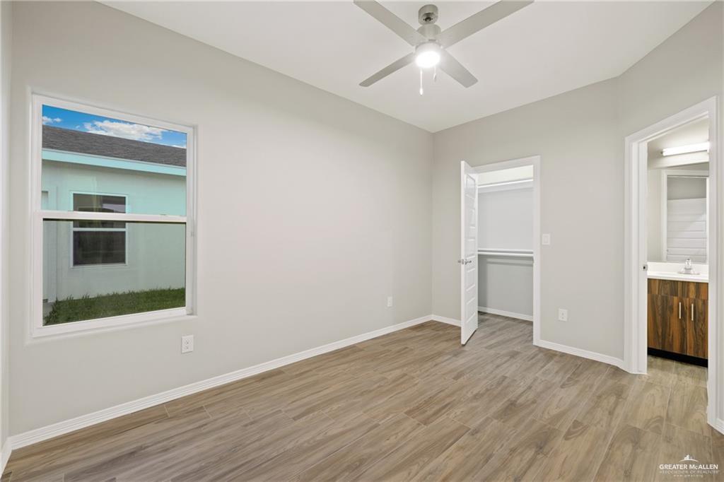 Photo 11 of 2302 37th Lane #2