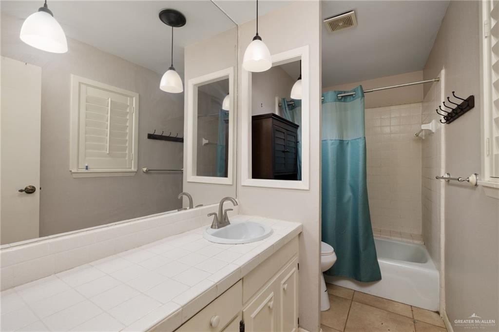 Photo 9 of 412 Kerria Avenue