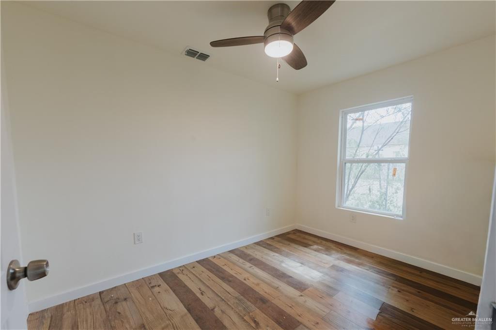 Photo 8 of 414 12th Avenue