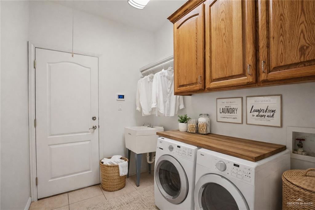 Photo 18 of 5009 Redwood Avenue