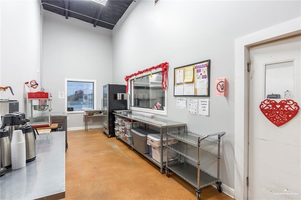 Photo 15 of 1212 Raul Longoria Road