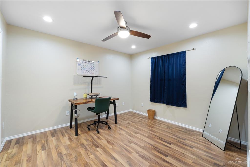 Photo 13 of 324 Toronto Avenue #39