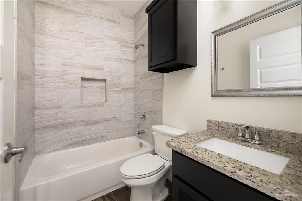 Photo 12 of 508 Downing Avenue #4