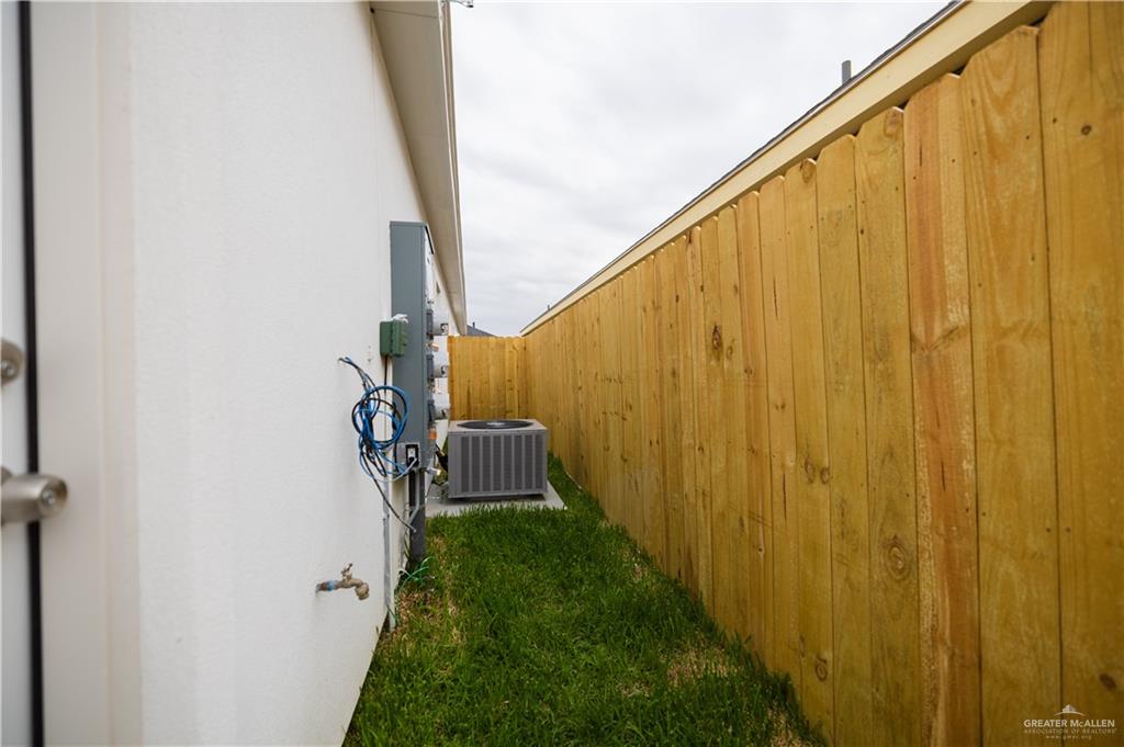 Photo 21 of 2604 Harrison Avenue