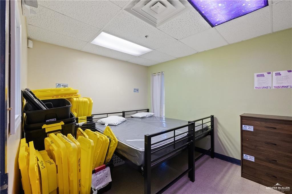 Photo 11 of 1110 Airport Drive