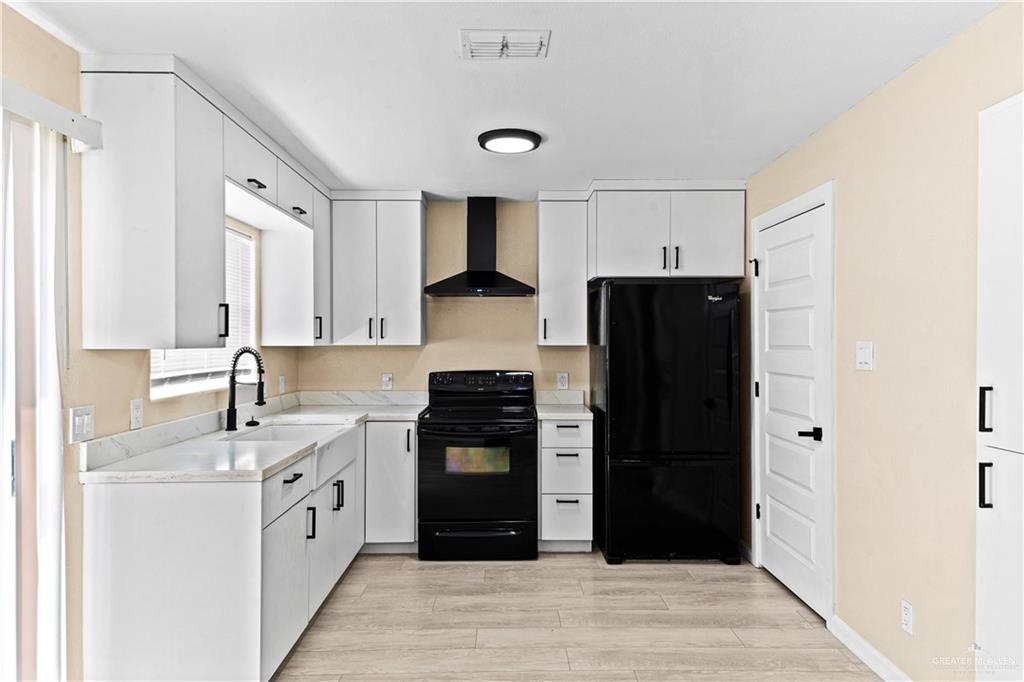 Photo 6 of 4229 Goldcrest Avenue