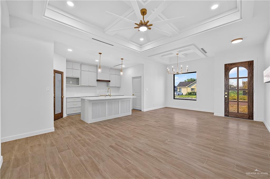 Photo 4 of 3508 Las Brisas Street