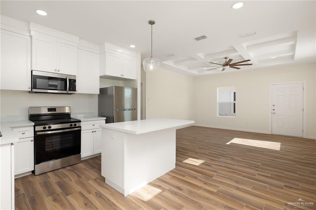 Photo 9 of 609 Onyx Avenue #3