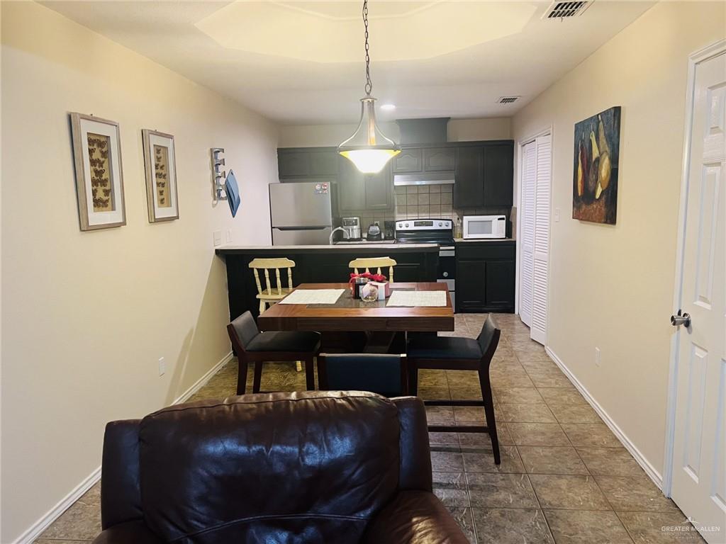 Photo 8 of 1405 Prosperity Drive