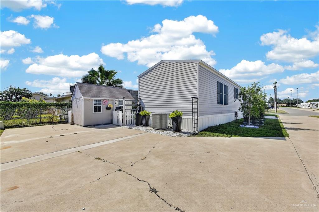 Photo 5 of 1402 Cage Boulevard #274