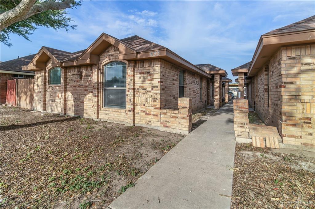 Photo 11 of 933 English Avenue #C