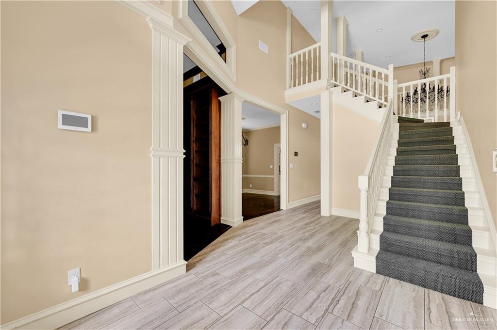 Photo 2 of 621 Avocet Avenue