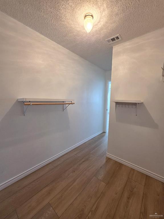 Photo 27 of 3217 Queens Avenue