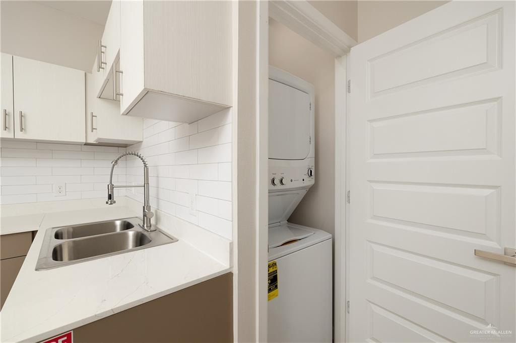 Photo 6 of 5327 Vision Street #C